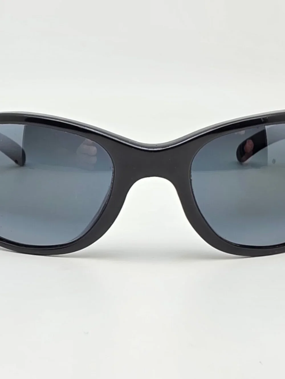 Maui Jim MJ142-02 Volcano Black Frame Polarized Grey Glass Lens Sunglasses Japan